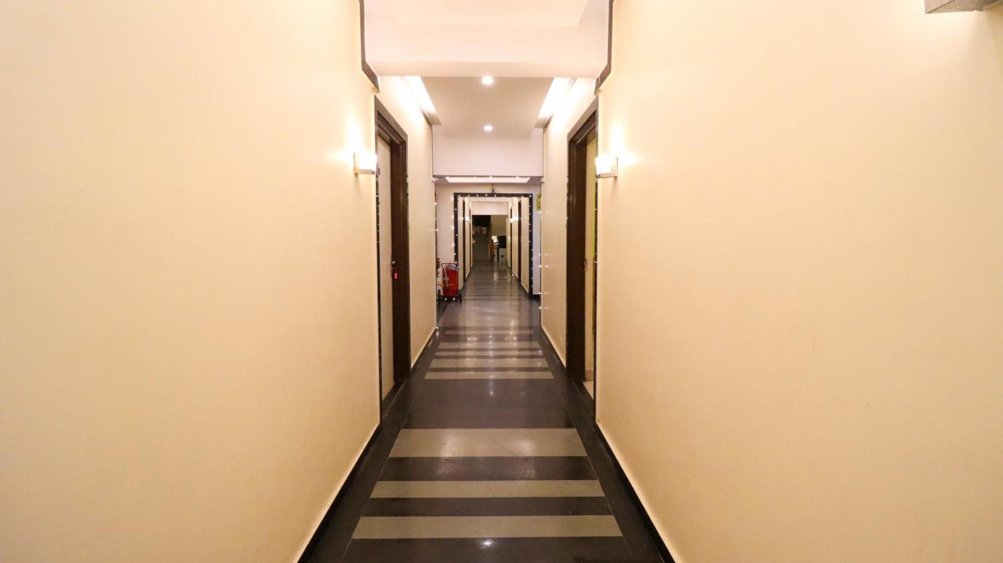 Hotel Tuliip Residency Bombaj Exteriér fotografie
